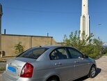 Hyundai Accent-4