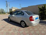 Hyundai Accent-5