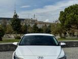 Hyundai Elantra-1