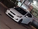 Hyundai Accent-11