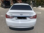 Hyundai Sonata-5
