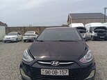 Hyundai Accent-1