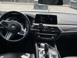 BMW 530e-7