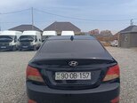 Hyundai Accent-2