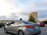 Hyundai Elantra-13