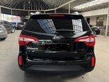 Kia Sorento-13