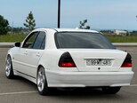 Mercedes C 200-8