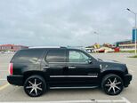Cadillac Escalade-10