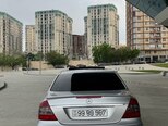 Mercedes E 240-4
