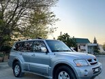 Mitsubishi Pajero-3