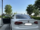 Volkswagen Jetta-5