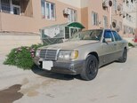 Mercedes 220 E-1