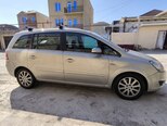 Opel Zafira-4