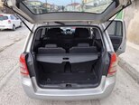 Opel Zafira-9