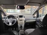 Opel Zafira-8