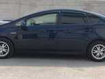 Toyota Prius-7