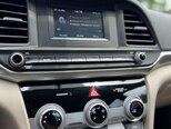 Hyundai Elantra-8