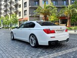 BMW 740-7