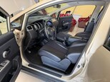 Nissan Tiida-16
