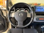 Nissan Tiida-10