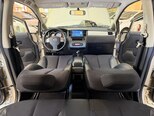 Nissan Tiida-12