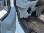Ford Transit-13