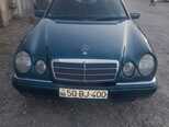Mercedes E 290-1