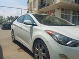 Hyundai Elantra-3