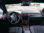 Mercedes E 220-3