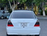 Mercedes C 200-11