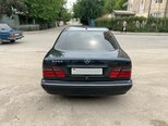 Mercedes E 240-9
