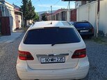 Mercedes B 200-17