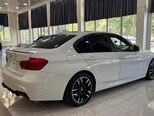 BMW 330-7