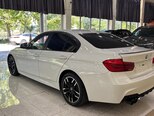 BMW 330-8