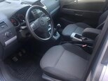 Opel Zafira-12