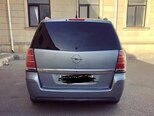 Opel Zafira-10