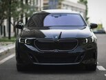 BMW i5-1