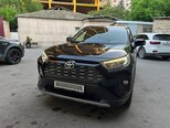 Toyota RAV4-8