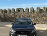 Hyundai Sonata-1