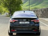 Hyundai Sonata-3