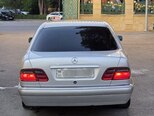 Mercedes E 240-2