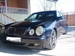 Mercedes E 240-1