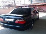 Mercedes E 240-3