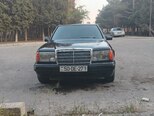 Mercedes 230 E-5