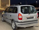 Opel Zafira-6