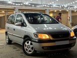 Opel Zafira-1