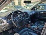 Audi Q7-6
