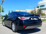 Hyundai Sonata-13