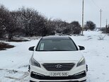 Hyundai Sonata-1