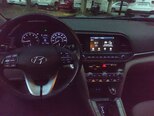 Hyundai Elantra-11